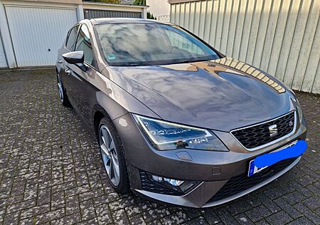 Seat Leon 2.0 TDI 135kW Start&Stop FR DSG FR, AHK, SD