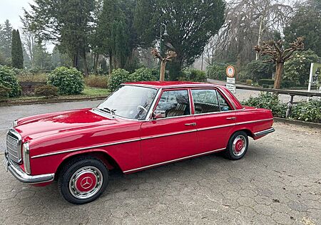 Mercedes-Benz /8 W115