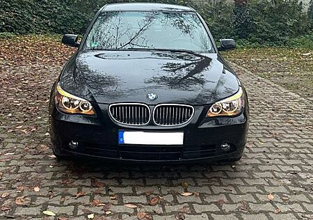 BMW 530i E60 258PS / M-Ausstattung / Leder