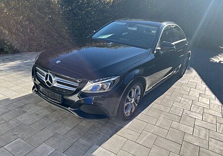 Mercedes-Benz C 200 AVANT. Lim. Checkheft 360 Grad Kam. Pano