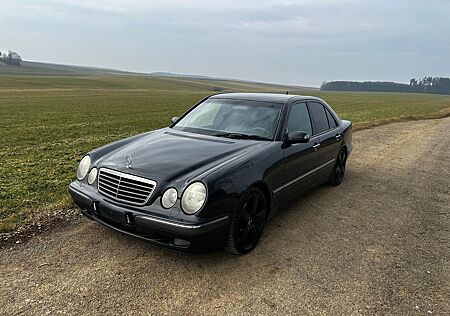 Mercedes-Benz E 270 CDI ELEGANCE Elegance W210