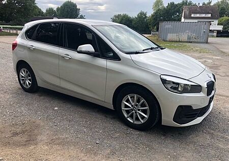 BMW 2er 220d Active Tourer Advantage