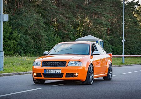 Audi RS6 4.2 tiptronic quattro -
