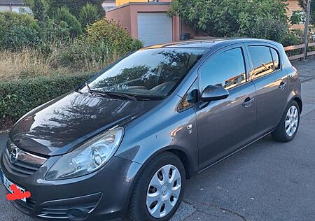 Opel Corsa 1.4 / 87PS / 2011 Bj scheckheftgepflegt