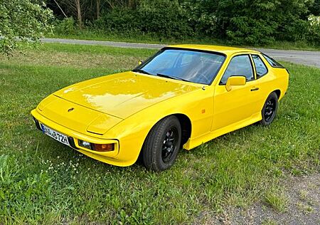 Porsche 924