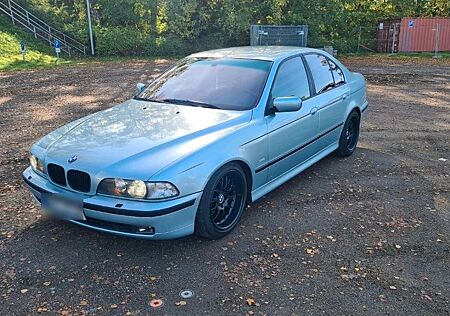 BMW 528i e39