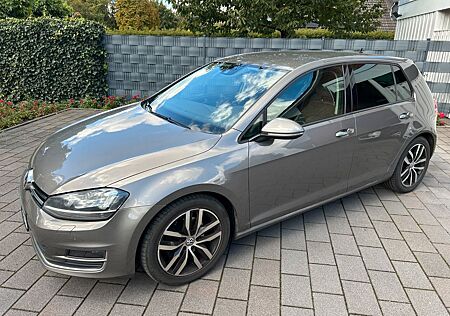 VW Golf Volkswagen 1.4 TSI 125 PS DSG BMT Highline Automatik