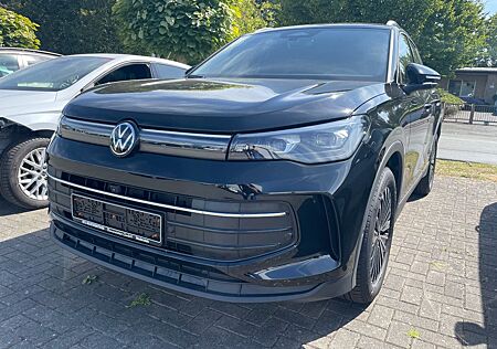 VW Tiguan Volkswagen 2.0 TDI 110 kW Goal, Matrix, AHK