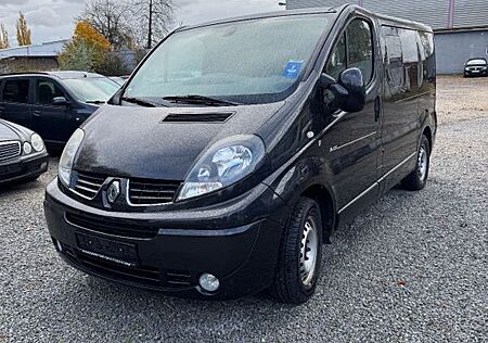Renault Trafic Combi Passenger Black Edition
