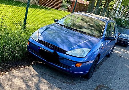 Ford Focus 1.6 Ambiente Ambiente