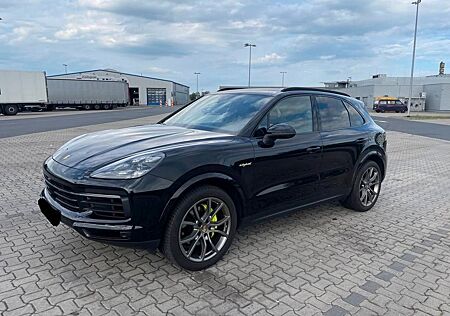 Porsche Cayenne E-Hybrid*BOSE*LUFT*PANO*ACC*360°*AHK*LED