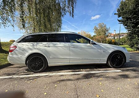 Mercedes-Benz E 300 CDI T BlueEFFICIENCY AVANTGARDE AVANTGARDE