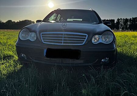 Mercedes-Benz C 180 KOMPRESSOR T CLASSIC Classic