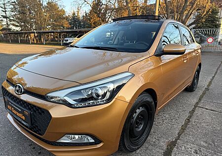 Hyundai i20 1.2 Sitz-Lenkradheizung Pano Dach Klimaautom