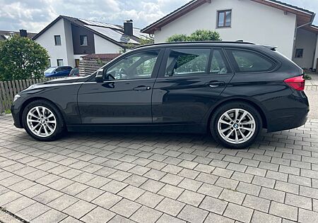 BMW 330d Touring Advantage Automatik