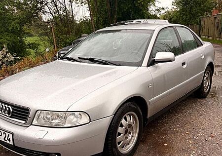Audi A4 1.8 T -