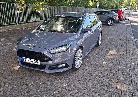 Ford Focus 2,0TDCi ST Turnier ST