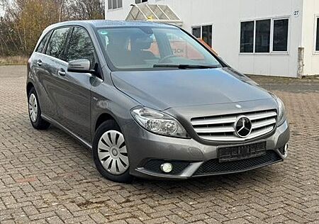 Mercedes-Benz B 180 BlueEFFICIENCY - TÜV NEU * NAVI * KLIMA *