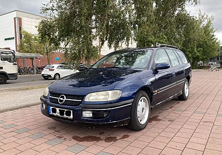 Opel Omega 2.0 -