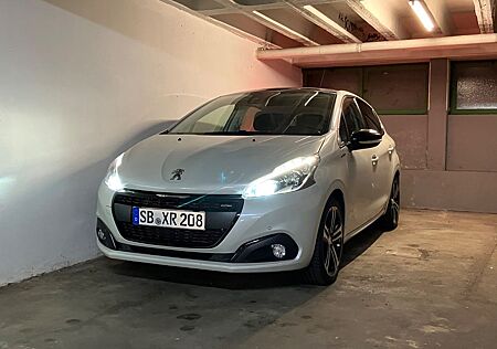 Peugeot 208 PureTech 110 EAT6 Allure GT-Line