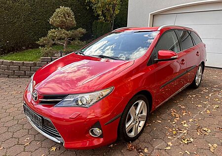 Toyota Auris Touring Sports Executive,8xbereift,2.HAND