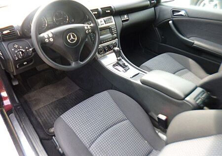 Mercedes-Benz C 220 Sportcoupe CDI 8-fach bereift/SHZ/Tempomat