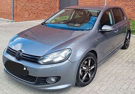 VW Golf Volkswagen 1.4 TSI DSG R-Line AHK PDC