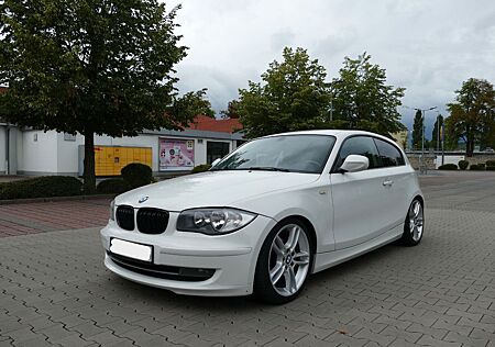 BMW 116d /Scheckheftgepflegt/18"Alu/Winterreifen
