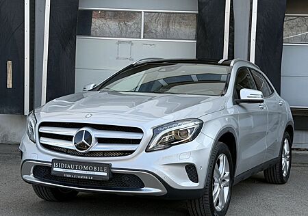 Mercedes-Benz GLA 220 D 4-M Score Xenon Comand Pano RüKamera