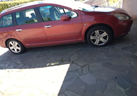 Peugeot 307 2.0 16V Premium 135 Automatik Premium