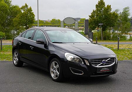 Volvo S60 gebraucht kaufen Volvo S60 D3 Summum 2.0d Auto.*Sport~Navi~Xenon~SD~Kam