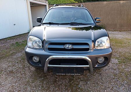 Hyundai Santa Fe 2.4 GLS (2WD) GLS in guten Zustand