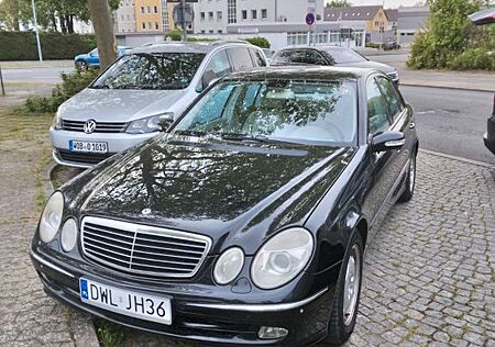Mercedes-Benz 320