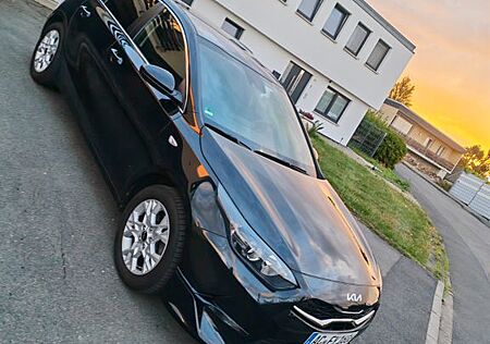 Kia Cee'd / Ceed 1.5 T-GDI Vision Vision