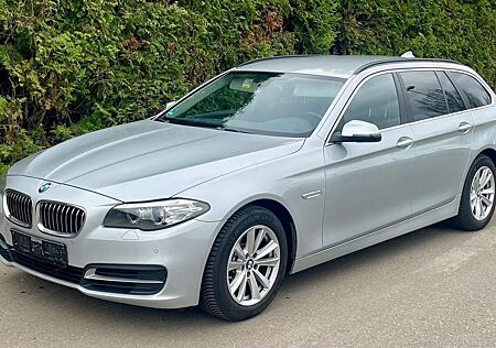 BMW 520d xDrive Touring Automatik AHK Navi Xenon