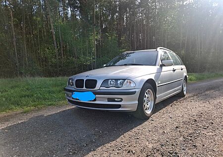 BMW 318i touring