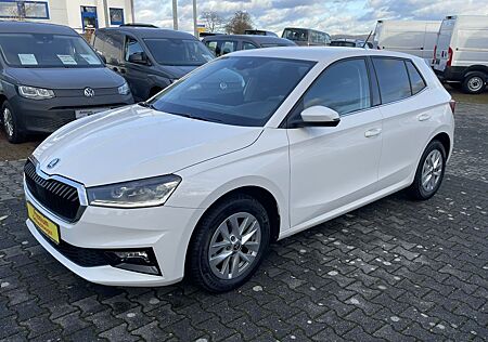 Skoda Fabia 1.0 TSI DSG Style Alu 15" SmartLink SHZG P