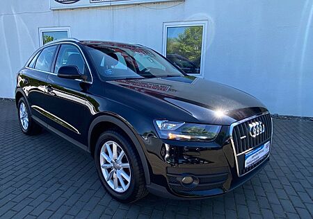 Audi Q3 2.0 TDI Quattro S-tronic / Klimaautomatik/