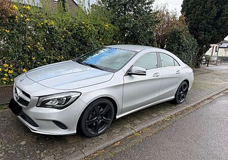 Mercedes-Benz CLA 220 d DCT Urban Urban