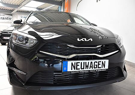 Kia Cee'd Ceed SW 1.5 Vision Navi Kamera Tempo WinterPaket
