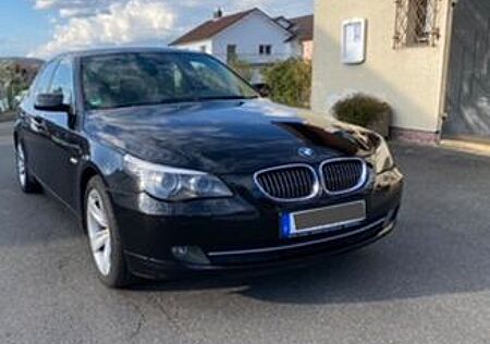 BMW 530i Verkauft wird ein gepflegter !