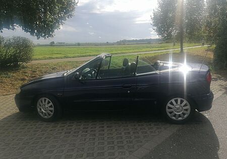 Renault Megane Cabriolet Privilege 1.6 16V LPG Expressio