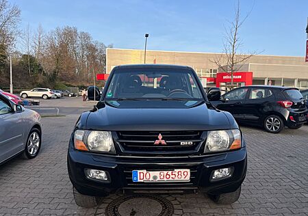 Mitsubishi Pajero 3,2 DI-D Elegance