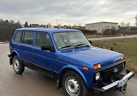 Lada Niva 4x4 -