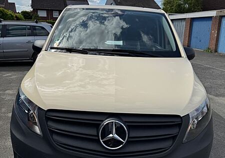 Mercedes-Benz Vito 114 CDI BASE lang Auto Tourer BASE
