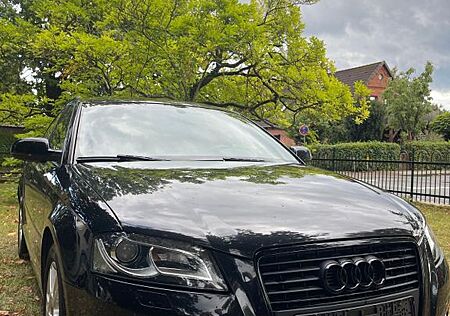 Audi A3 2.0 TDI (DPF) S tr. Ambition Sportback Am...