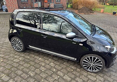 VW Up Volkswagen ! 1.0 44kW club ! - sehr gepflegt