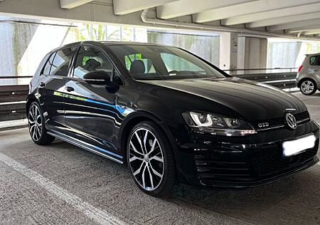 VW Golf Volkswagen 2.0 TDI DSG BMT GTD 2015 gepflegtes Fahrzeu