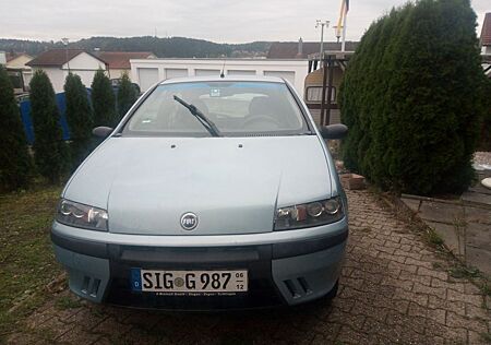 Fiat Punto 1.2 8V - mit TÜV 10/26