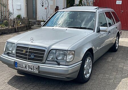 Mercedes-Benz E 280
